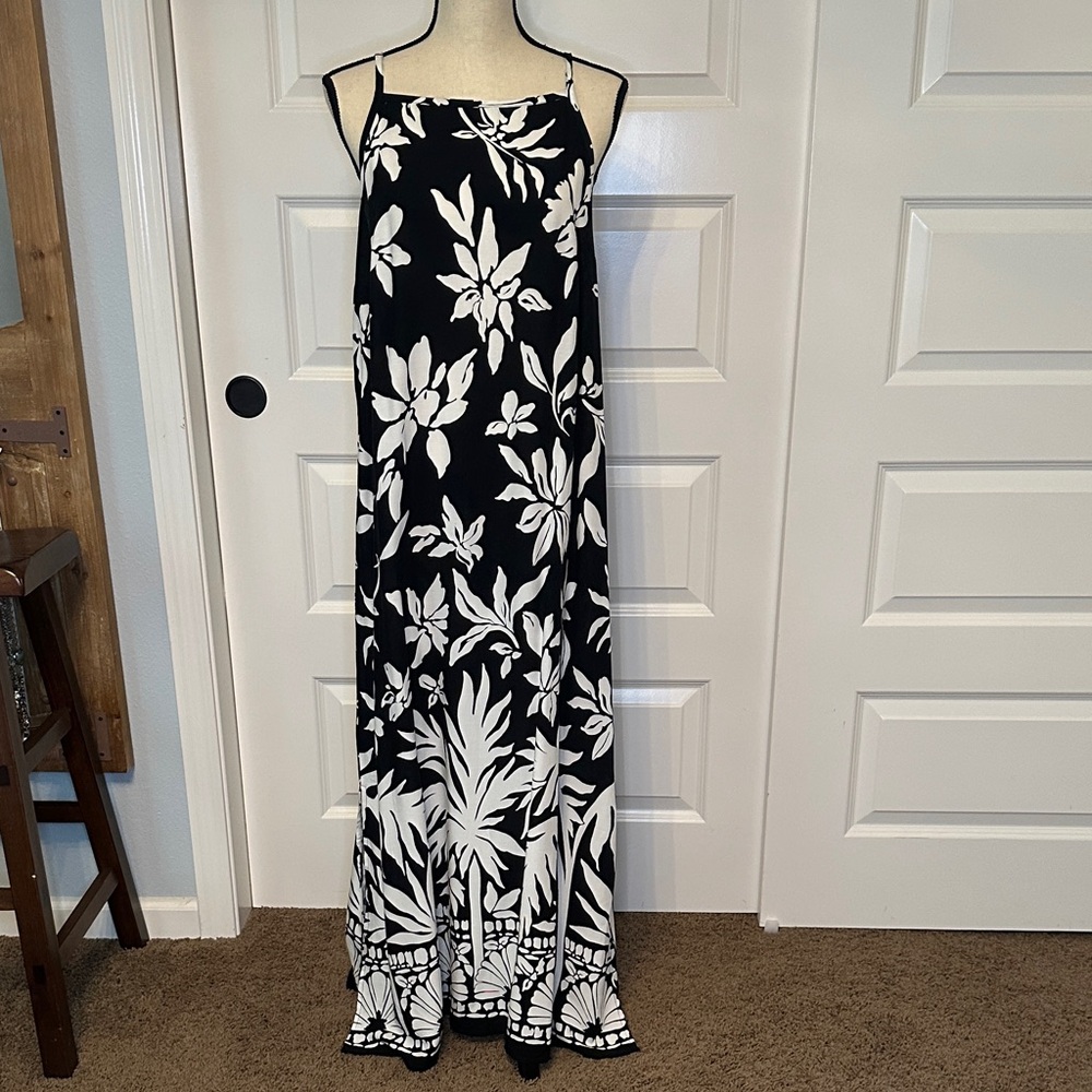 1. State Black and White Floral Maxi Dress